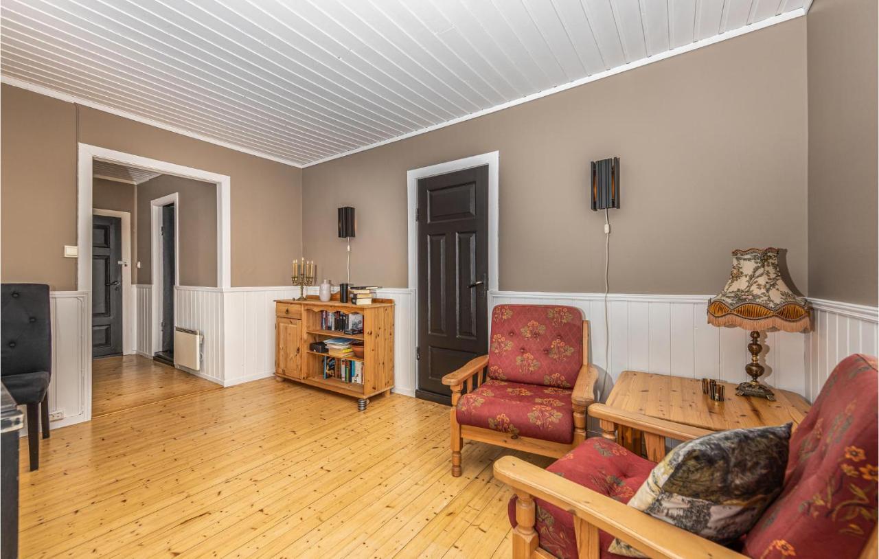 3 Bedroom Nice Home In Kvamsoy Sandvik  Екстер'єр фото