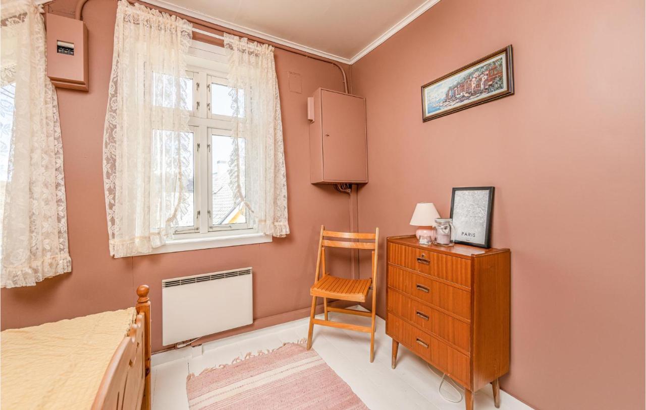 3 Bedroom Nice Home In Kvamsoy Sandvik  Екстер'єр фото